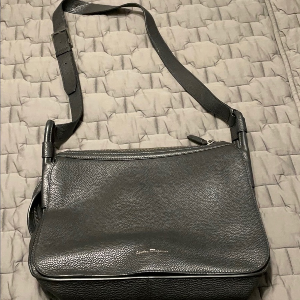 Ferragamo side bag in black Italian calfskin